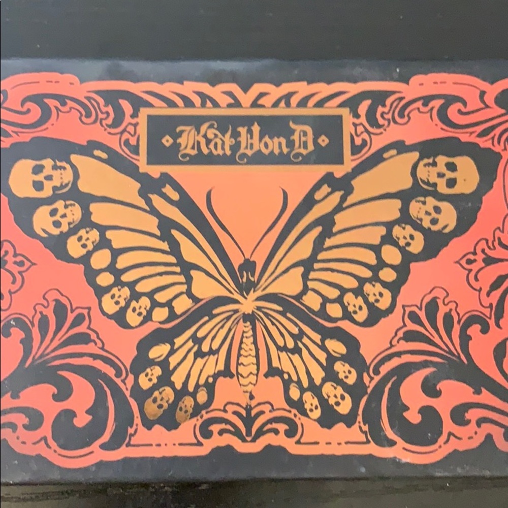 Kar Von D Monarch Palette